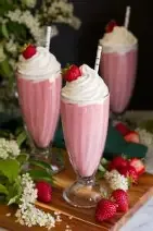 Strawbreyy Milkshake