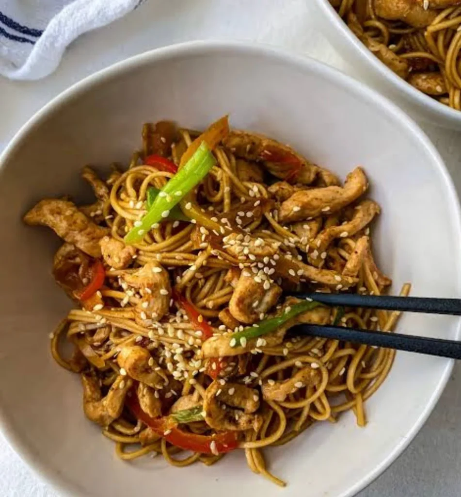 Tavuklu Noodle